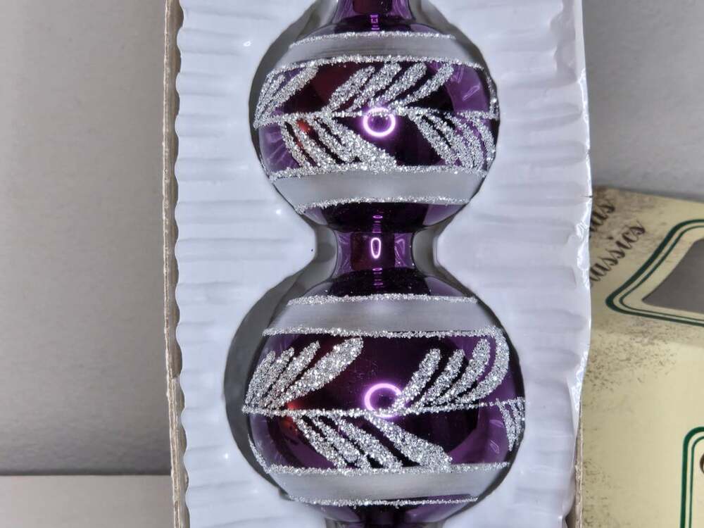 Christmas Classics Hand Decorated Glass Tree Topper Purple with Silver Glitter - Picture 2 of 6